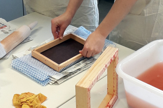 Papierschöpfen - Nachhaltiges kreatives Arbeiten mit Papier im Kunstunterricht - 